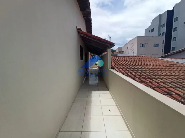 Sobrado com 125m² 3 quartos e 2 banheiros, para alugar, no bairro Jardim das Indústrias em São José Dos Campos