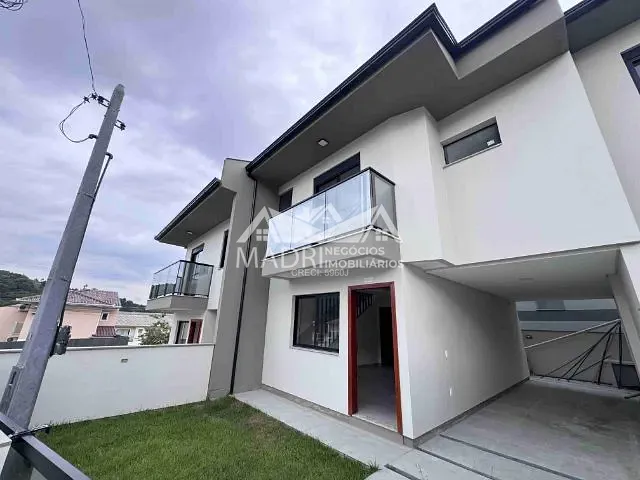 Sobrado 3 quartos e 3 banheiros, à venda, no bairro Potecas em São José