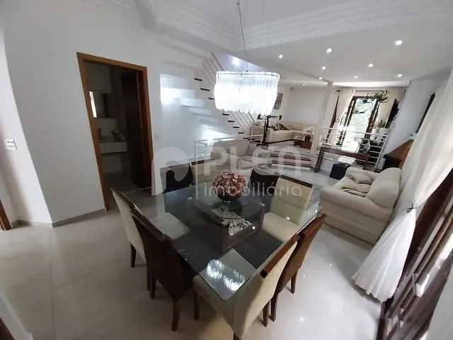 Sobrado 3 quartos e 5 banheiros, à venda, no bairro Horto Florestal em São Paulo