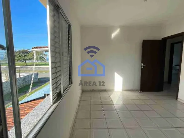 Sobrado com 430m² 5 quartos e 5 banheiros, para alugar, no bairro Praia das Palmeiras em Caraguatatuba