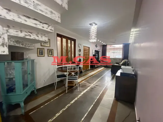 Sobrado com 240m² 3 quartos e 2 banheiros, à venda, no bairro Vila Santa Clara em São Paulo