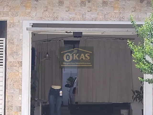 Sobrado com 300m² 3 quartos e 2 banheiros, à venda, no bairro Vila Urupês em Suzano