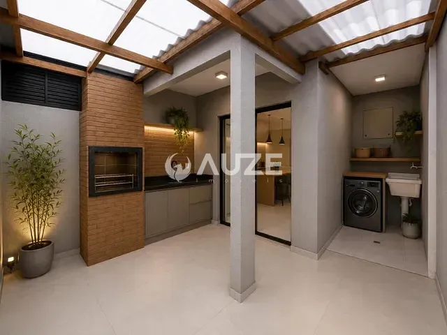 Sobrado com 92m² 3 quartos e 2 banheiros, à venda, no bairro Sítio Cercado em Curitiba