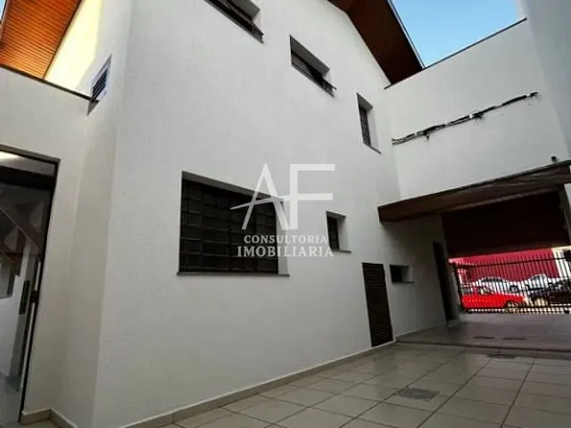 Sobrado com 195m² 3 quartos e 4 banheiros, à venda, no bairro Vila São Geraldo em Taubaté