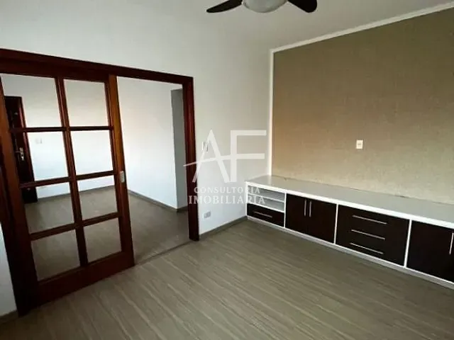 Sobrado com 195m² 3 quartos e 4 banheiros, à venda, no bairro Vila São Geraldo em Taubaté