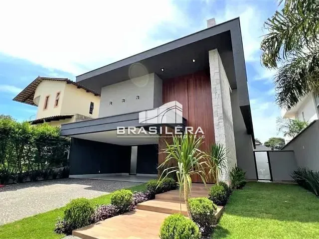 Sobrado com 300m² 4 quartos e 6 banheiros, à venda, no bairro Jardins Madri em Goiânia