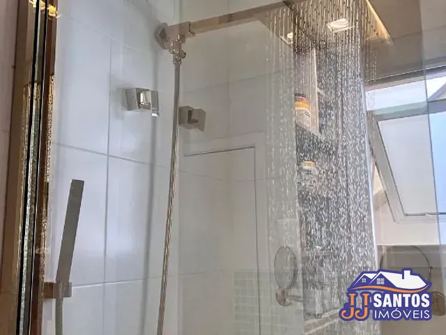 Sobrado com 210m² 3 quartos e 5 banheiros, à venda, no bairro Água Rasa em São Paulo