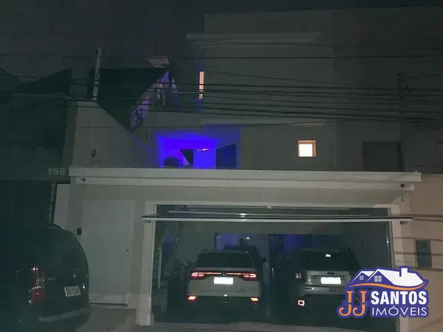 Sobrado com 210m² 3 quartos e 5 banheiros, à venda, no bairro Água Rasa em São Paulo