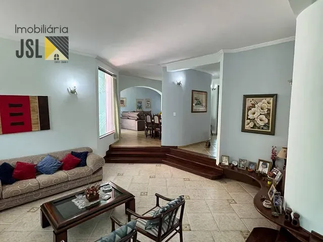 Sobrado com 550m² 4 quartos e 4 banheiros, à venda, no bairro Condomínio Portal da Mata em Caçapava