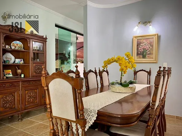 Sobrado com 550m² 4 quartos e 4 banheiros, à venda, no bairro Condomínio Portal da Mata em Caçapava