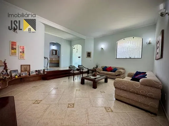 Sobrado com 550m² 4 quartos e 4 banheiros, à venda, no bairro Condomínio Portal da Mata em Caçapava