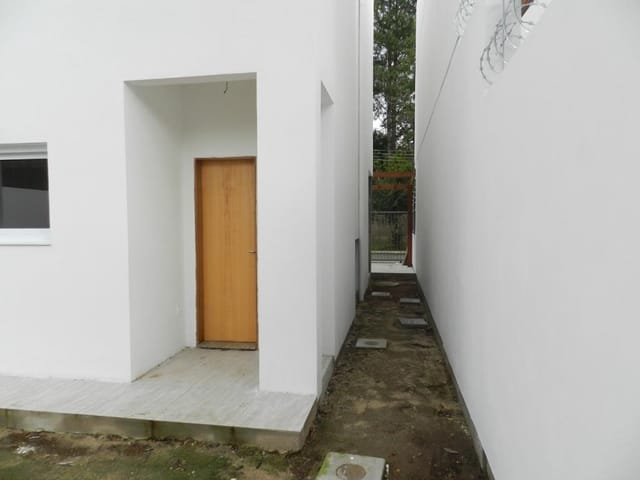 Casa com 183m² 3 quartos e 2 banheiros, à venda, no bairro Las Acácias em Pelotas