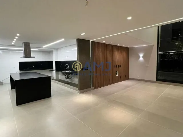 Sobrado com 345m² 5 quartos e 5 banheiros, à venda, no bairro  Jardins Porto em Senador Canedo