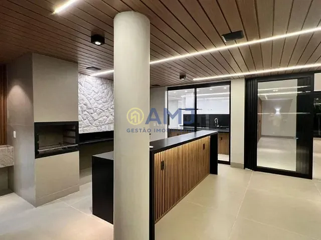 Sobrado com 345m² 5 quartos e 5 banheiros, à venda, no bairro  Jardins Porto em Senador Canedo