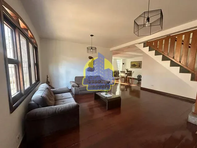 Sobrado com 1800m² 5 quartos e 2 banheiros, à venda, no bairro Parque dos Príncipes em São Paulo