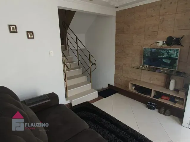 Sobrado com 80m² 2 quartos e 1 banheiro, à venda, no bairro Jardim Casablanca em São Paulo