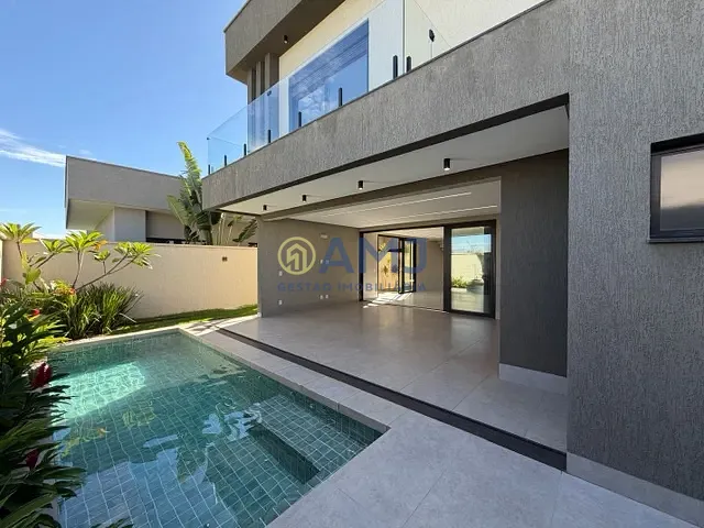 Sobrado com 325m² 5 quartos e 6 banheiros, à venda, no bairro Parqville Jacarandá em Aparecida de Goiânia
