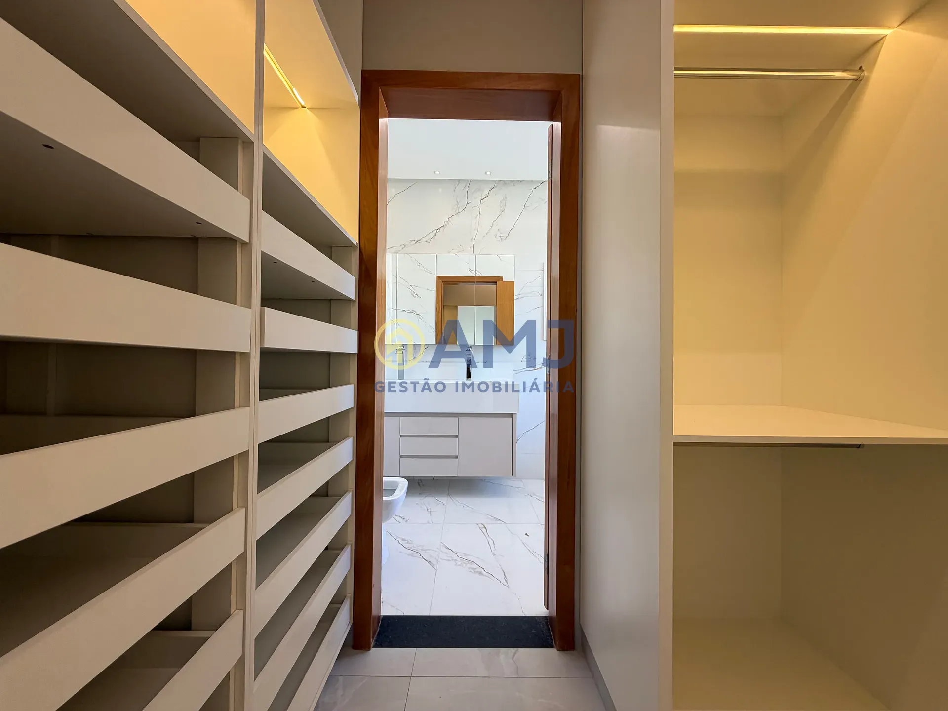 Sobrado, 5 quartos, 274 m² - Foto 19