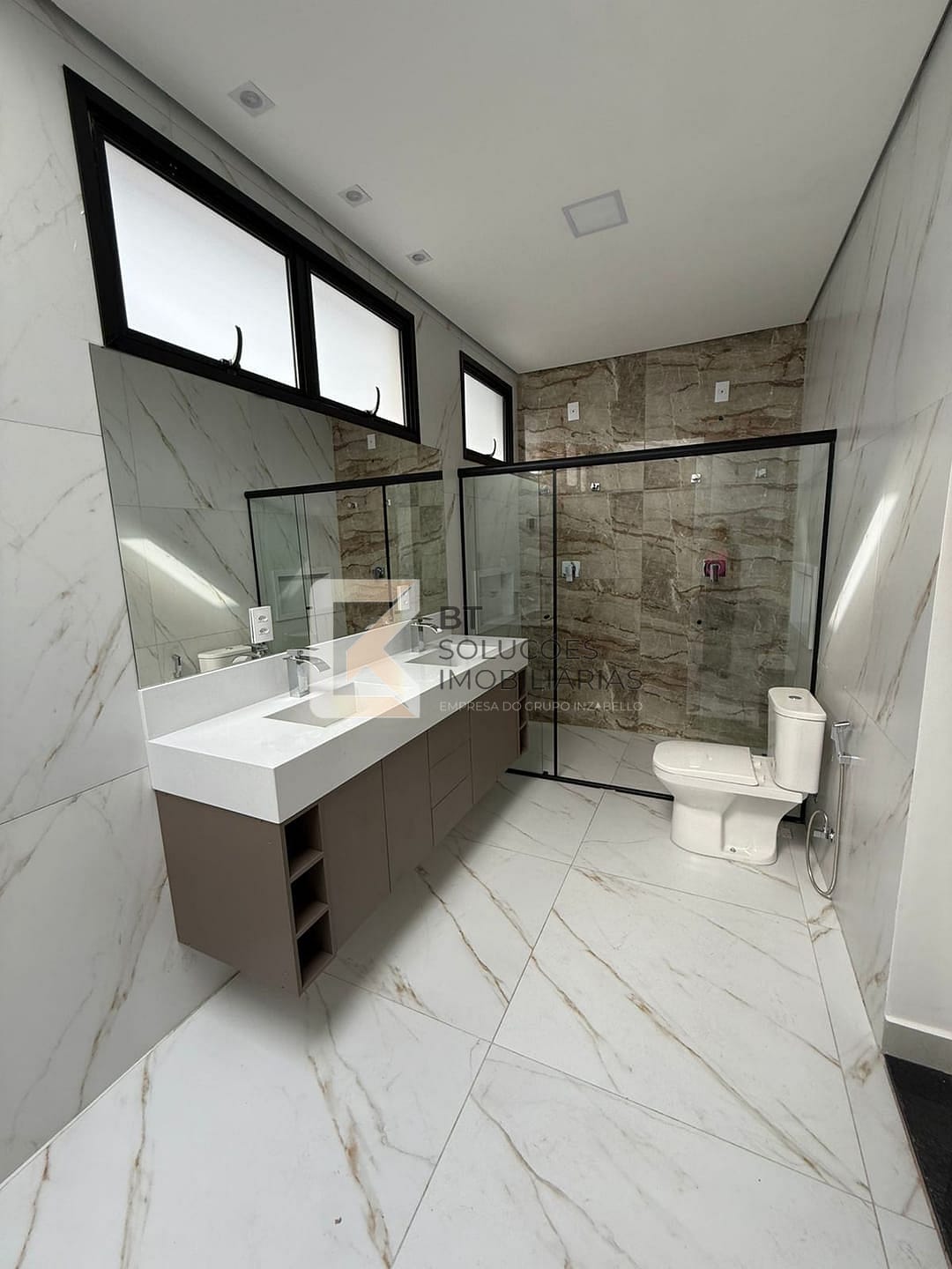 Sobrado, 3 quartos, 328 m² - Foto 31