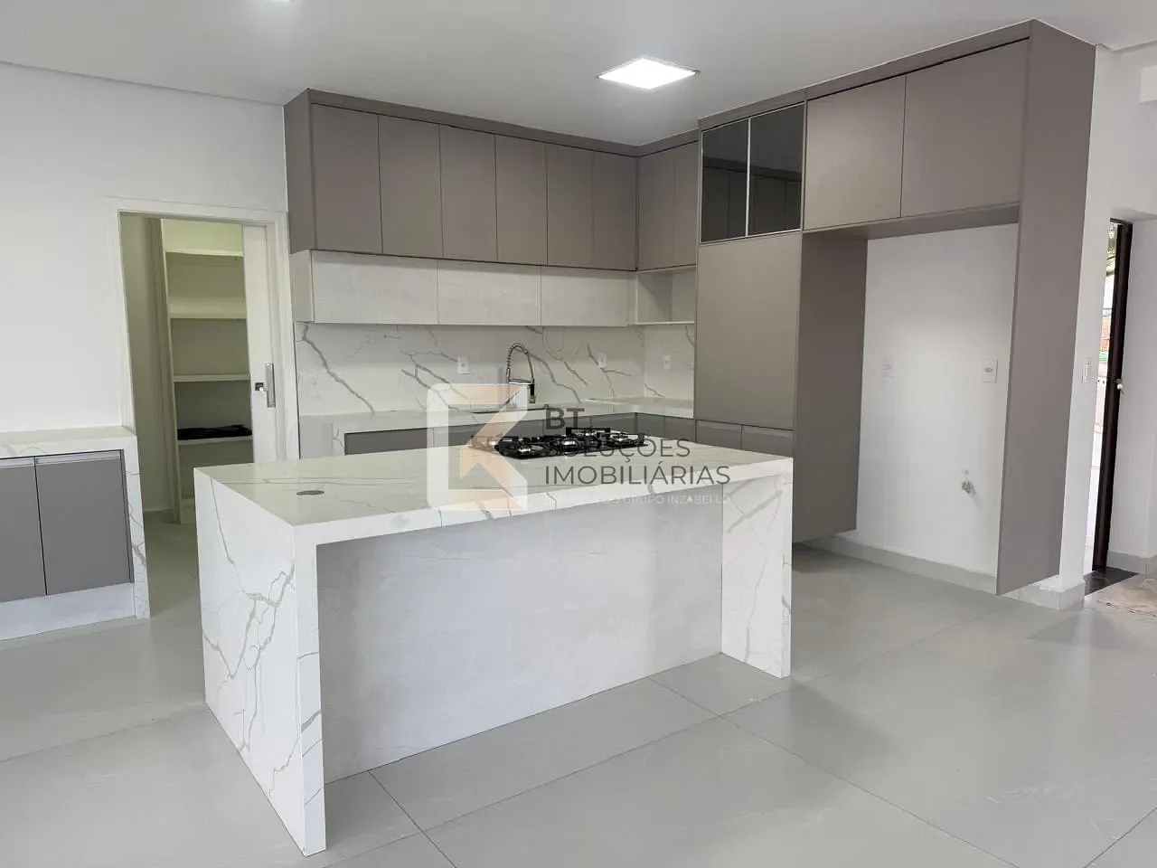 Sobrado, 3 quartos, 328 m² - Foto 35