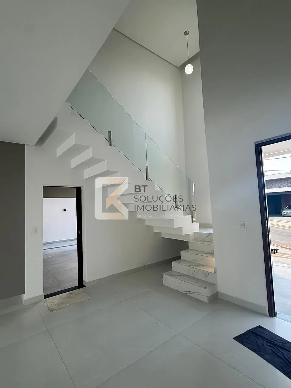 Sobrado, 3 quartos, 328 m² - Foto 3