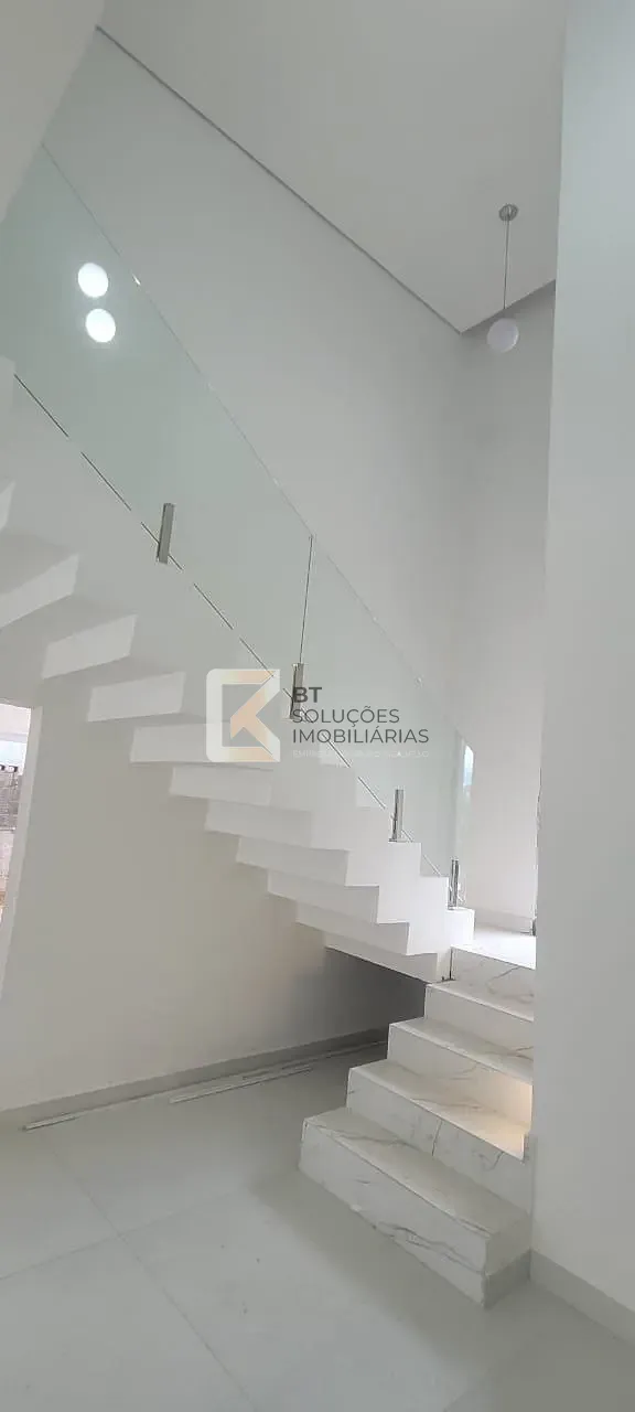 Sobrado, 3 quartos, 328 m² - Foto 4