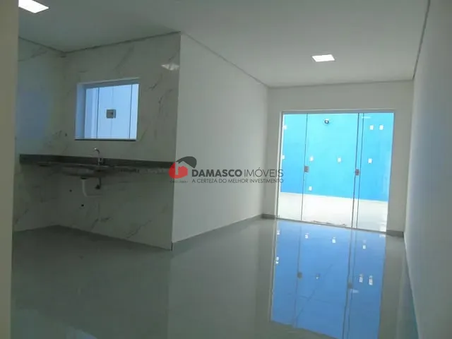 Sobrado com 116m² 3 quartos e 2 banheiros, à venda, no bairro Vila Homero Thon em Santo André