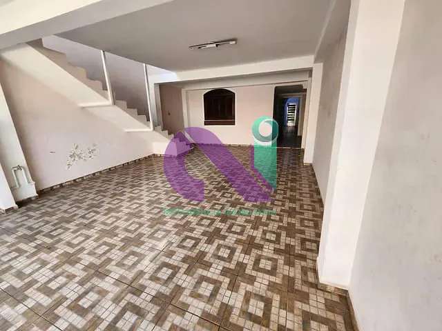 Sobrado com 250m² 2 quartos e 2 banheiros, à venda, no bairro Umuarama em Osasco