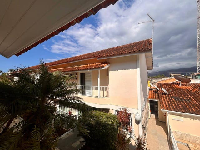 Sobrado 3 quartos e 3 banheiros, à venda, no bairro Maitinga em Bertioga