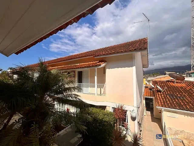 Sobrado 3 quartos e 3 banheiros, à venda, no bairro Maitinga em Bertioga
