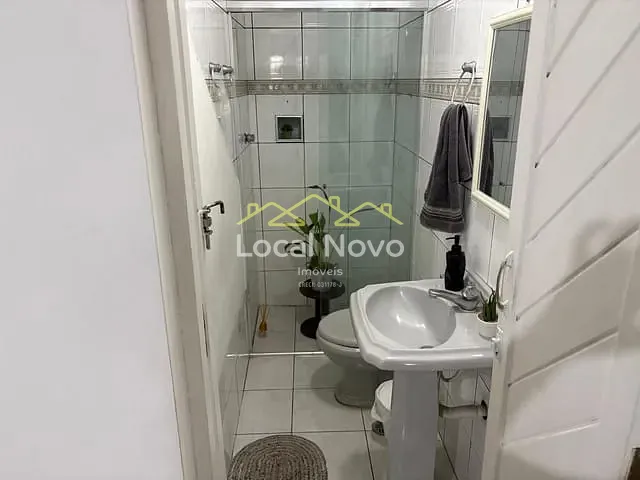 Sobrado à venda ou para alugar, no bairro Gopoúva em Guarulhos