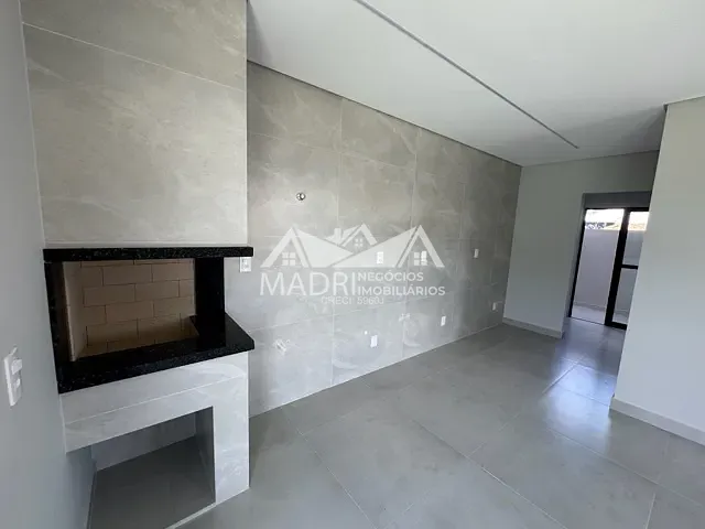 Sobrado com 111m² 3 quartos e 1 banheiro, à venda, no bairro Forquilhas em São José