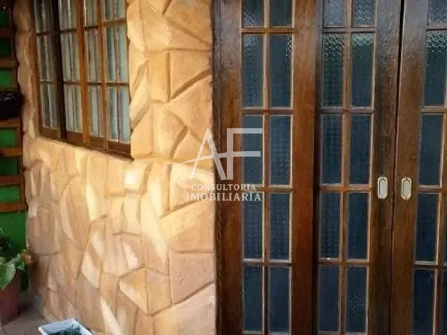 Sobrado com 232m² 2 quartos e 2 banheiros, à venda ou para alugar, no bairro Chácaras Silvestre em Taubaté