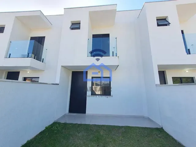 Sobrado com 128m² 2 quartos e 2 banheiros, à venda, no bairro Jardim Tarumãs em Caraguatatuba