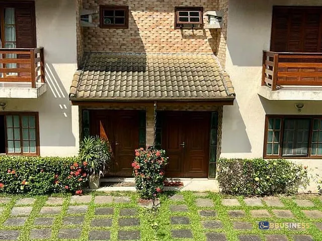 Sobrado 3 quartos e 4 banheiros, à venda, no bairro Maitinga em Bertioga