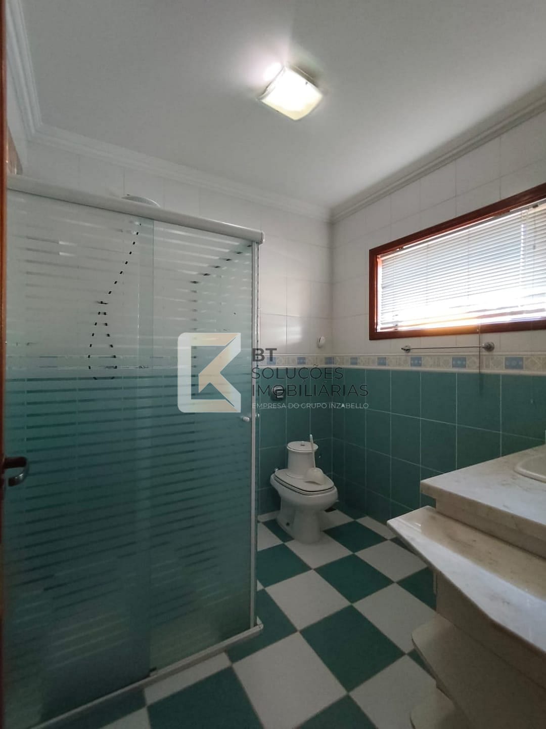 Sobrado à venda e aluguel com 3 quartos, 180m² - Foto 20