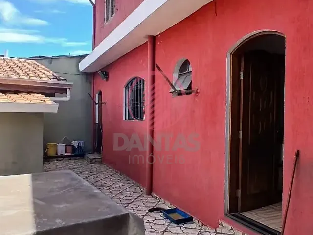 Sobrado com 83m² 2 quartos e 2 banheiros, à venda, no bairro Vila Veloso em Carapicuíba