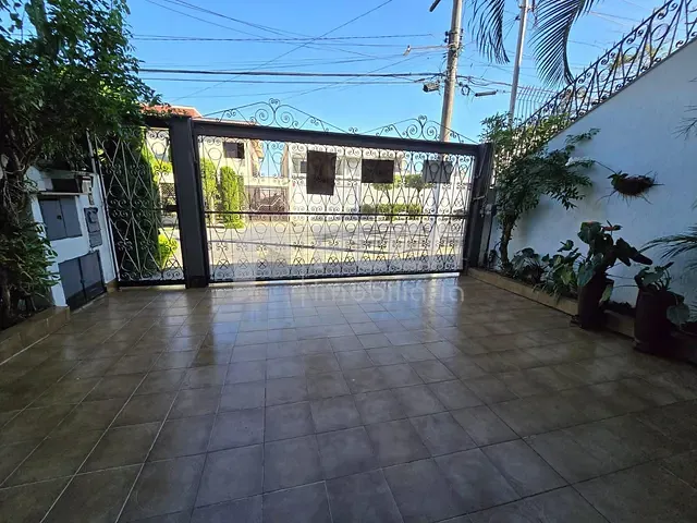 Sobrado 3 quartos e 4 banheiros, à venda, no bairro Vila Paiva em São Paulo