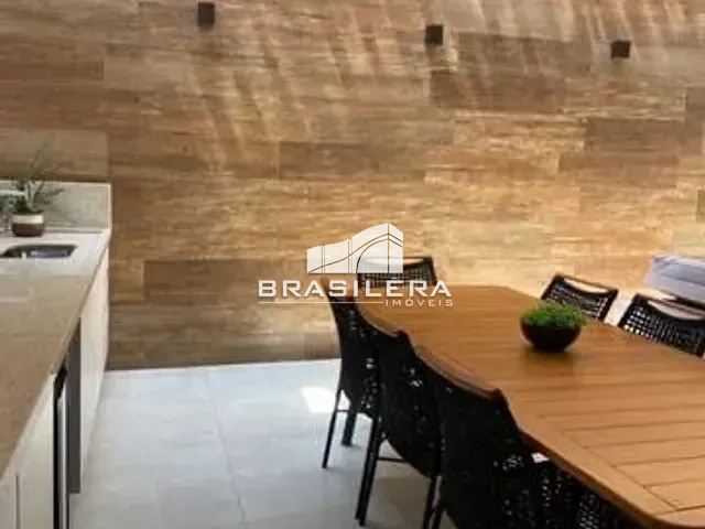 Sobrado com 276m² 3 quartos e 5 banheiros, à venda, no bairro Parque Amazônia em Goiânia