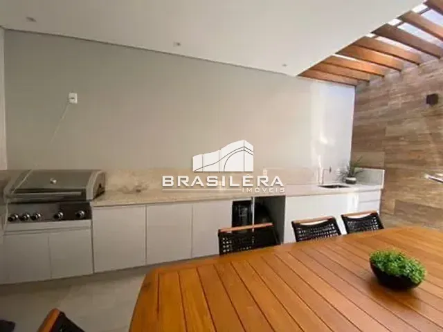 Sobrado com 276m² 3 quartos e 5 banheiros, à venda, no bairro Parque Amazônia em Goiânia
