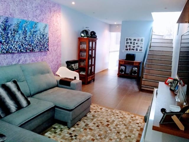 Foto do Sobrado - Sobrado à venda 3 Quartos, 1 Suite, 1 Vaga, 125M², Jardim Alvorada, São José dos Campos - SP | RUSSI IMÓVEIS