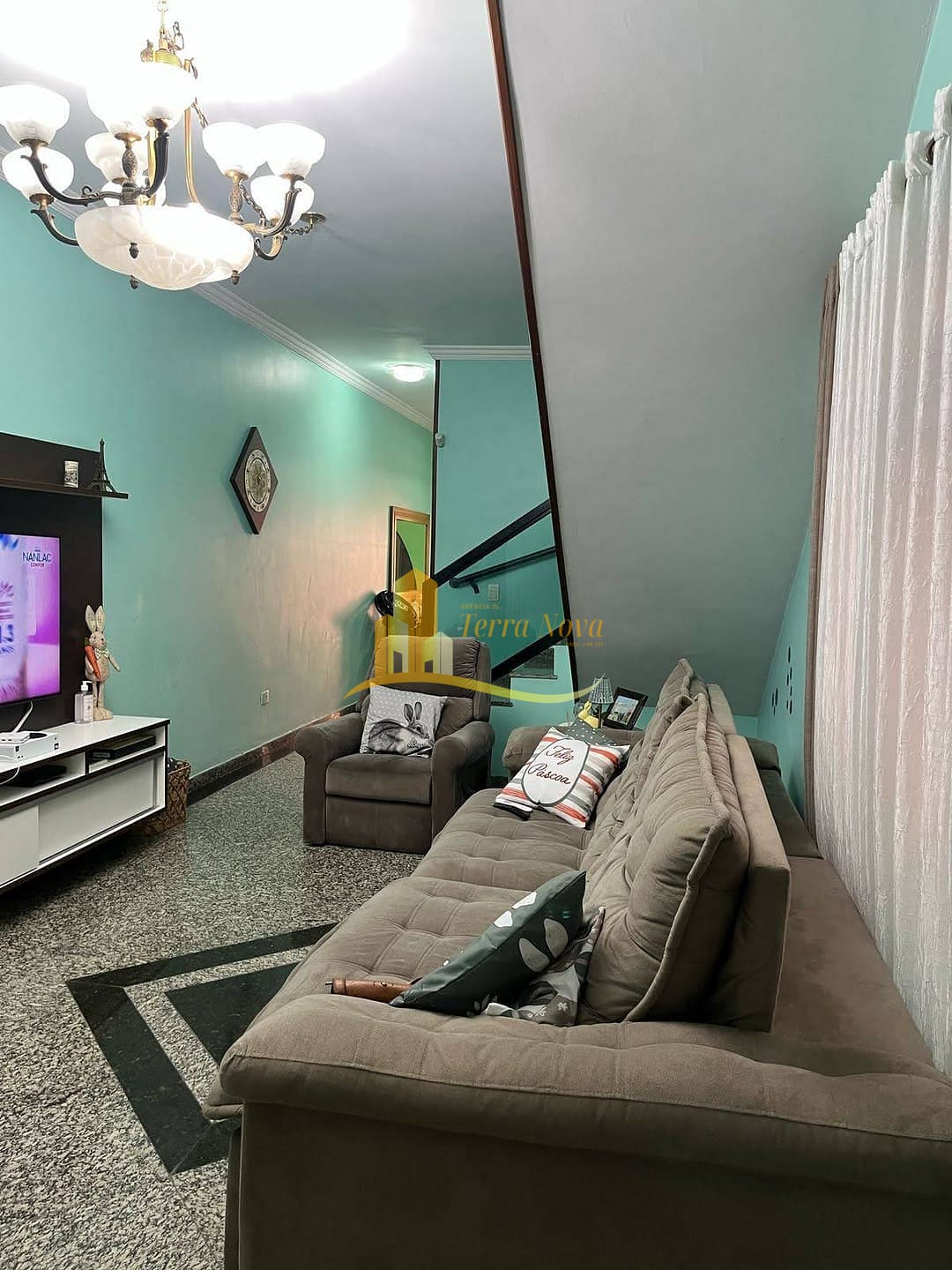 Sobrado, 3 quartos, 221 m² - Foto 1