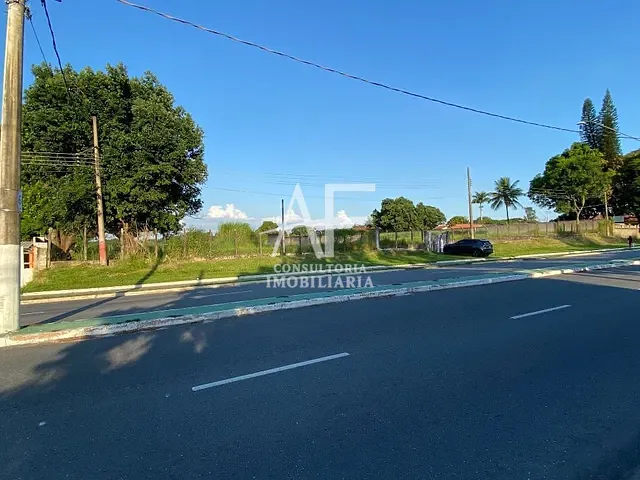 Sobrado com 131m² 3 quartos e 2 banheiros, à venda, no bairro Estrada Nova Taubaté em Tremembé