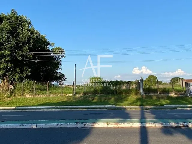 Sobrado com 131m² 3 quartos e 2 banheiros, à venda, no bairro Estrada Nova Taubaté em Tremembé