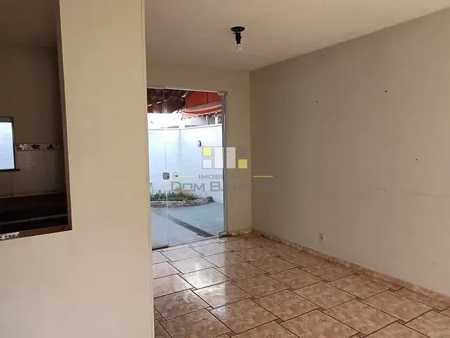 Sobrado com 150m² 3 quartos e 2 banheiros, à venda, no bairro Parque Villa Flores em Sumaré