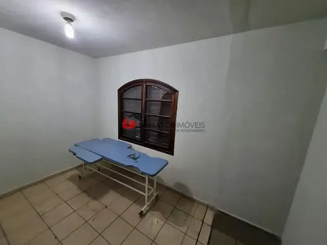 Sobrado com 614m² 4 quartos e 1 banheiro, à venda, no bairro Rudge Ramos em São Bernardo do Campo