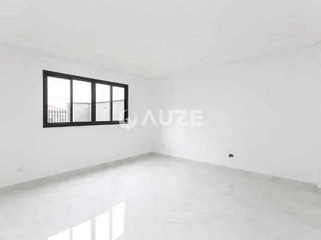 Sobrado com 173m² 4 quartos e 4 banheiros, à venda, no bairro Boneca do Iguaçu em São José Dos Pinhais