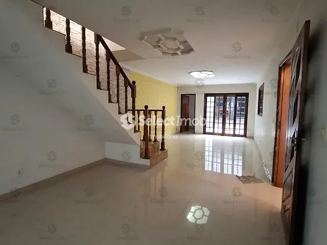 Sobrado com 276m² 3 quartos e 4 banheiros, à venda, no bairro Jardim Primavera em Mauá