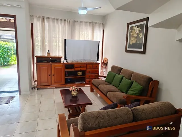 Sobrado 3 quartos e 2 banheiros, à venda, no bairro Riviera em Bertioga