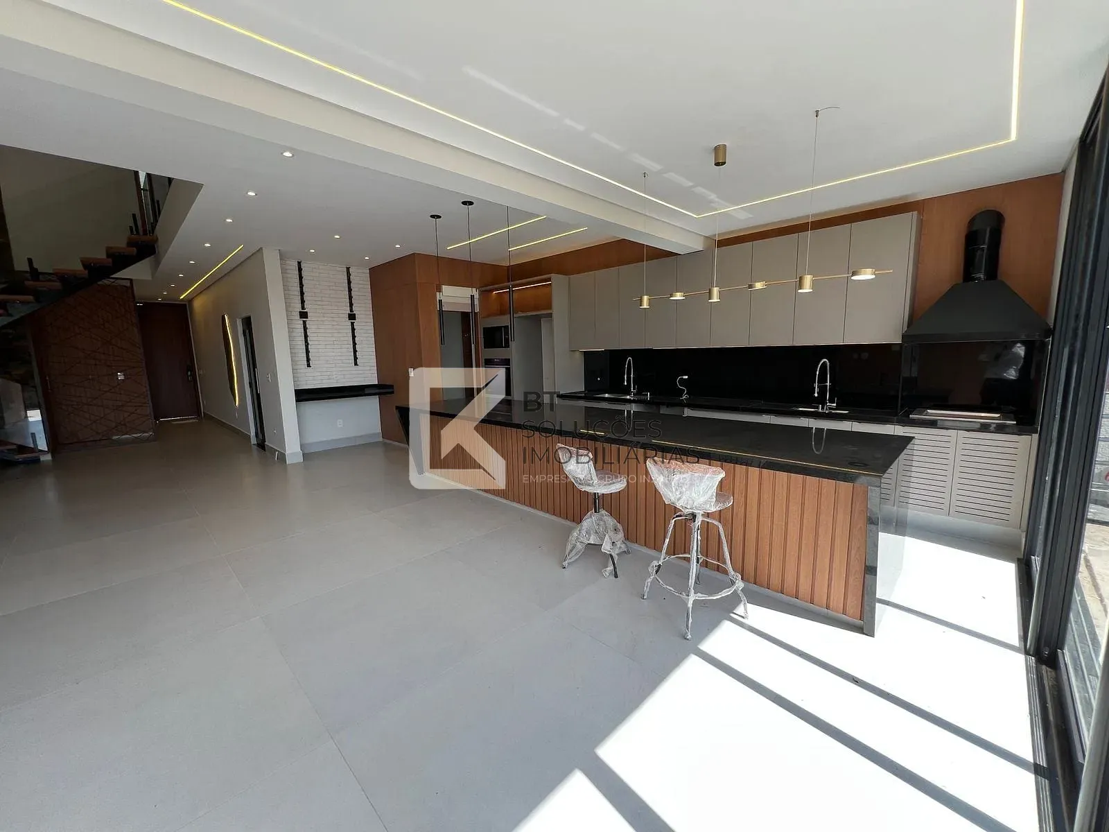 Sobrado, 4 quartos, 256 m² - Foto 12
